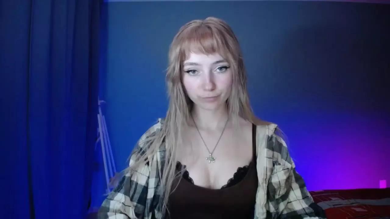 LuciaGorgeous on Streamray 