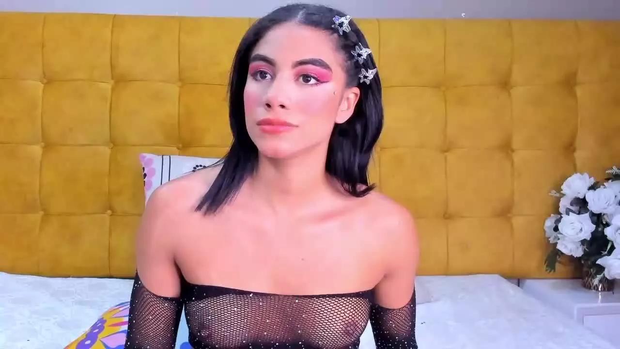 LunaThompson on Streamray 