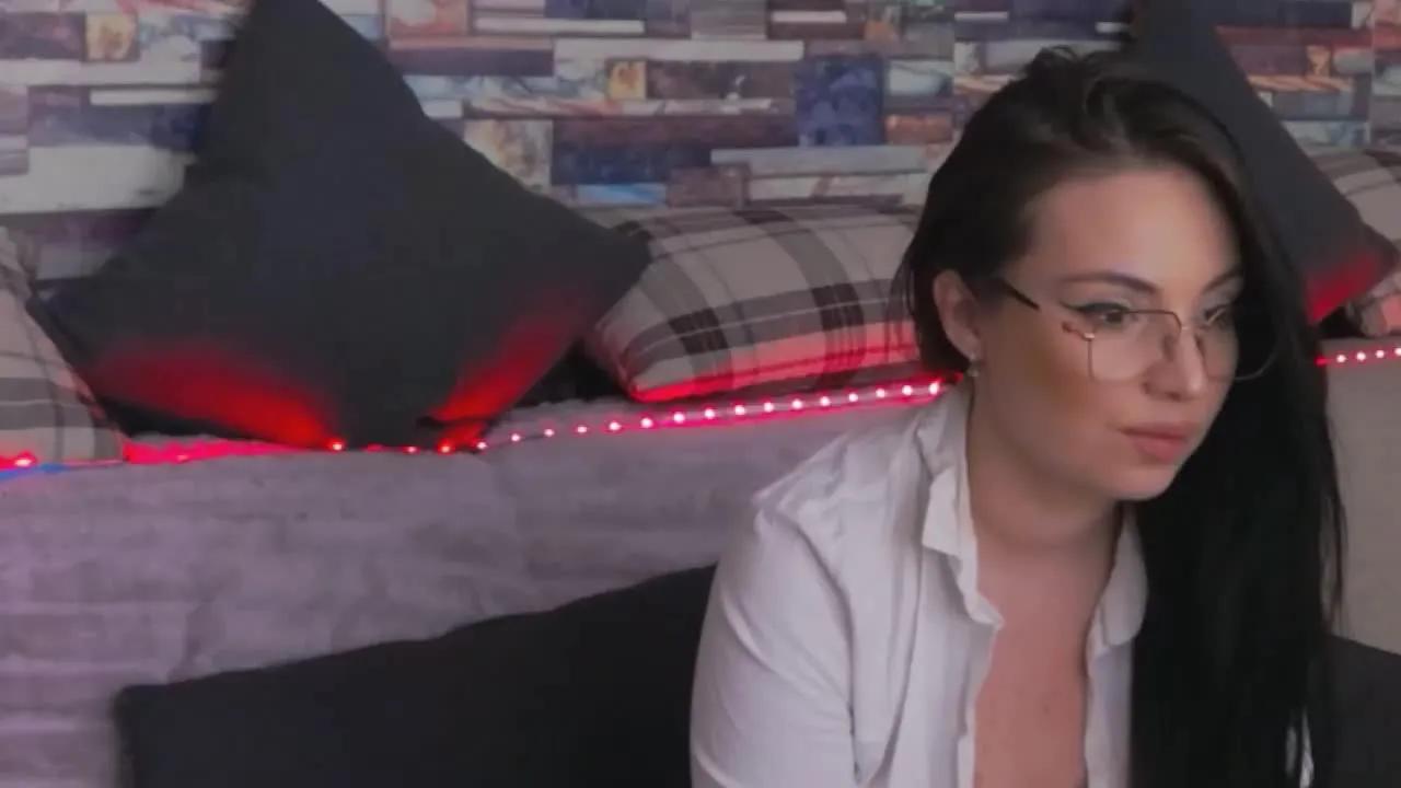 LunnaGray on Streamray