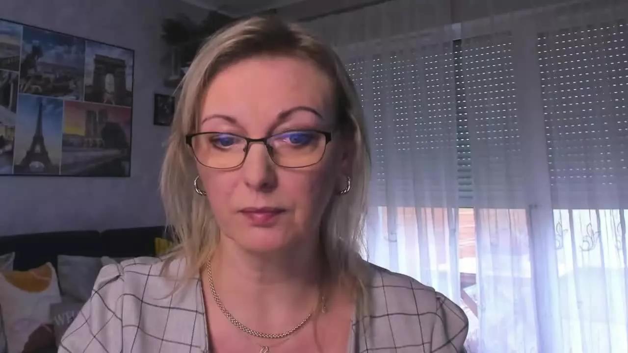 LUXvanessa on Streamray 