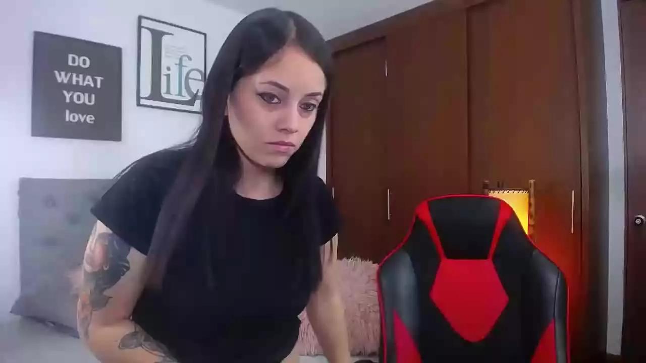 MeghanAss1 on Streamray 
