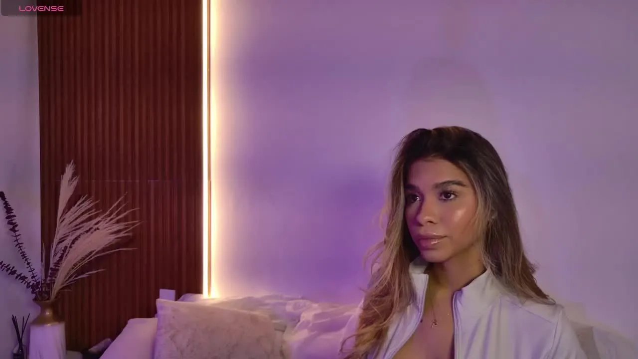 Freechat MilaOcean on Streamray