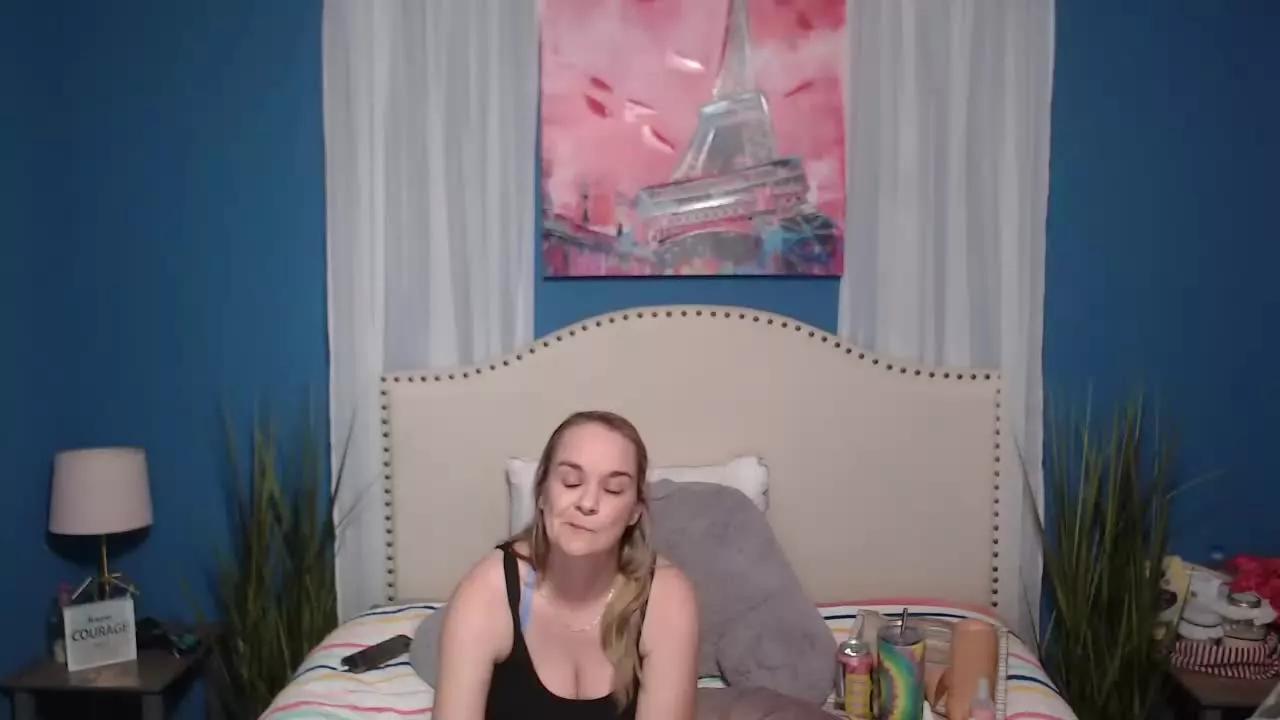 NaomiSky on Streamray 