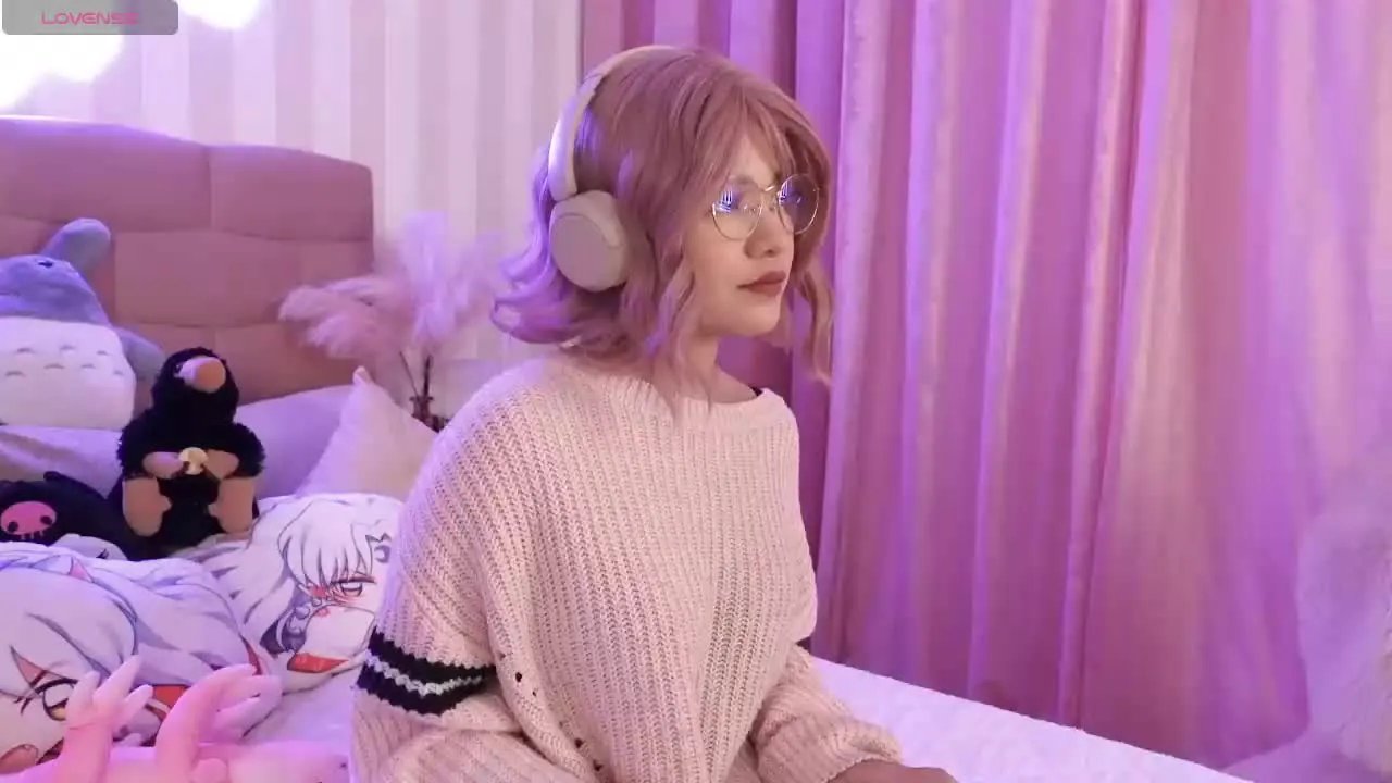 Offline NataliaNovak on Streamray