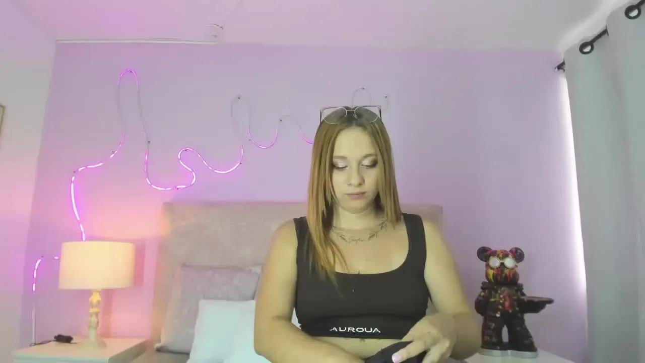 NinaJoy on Streamray