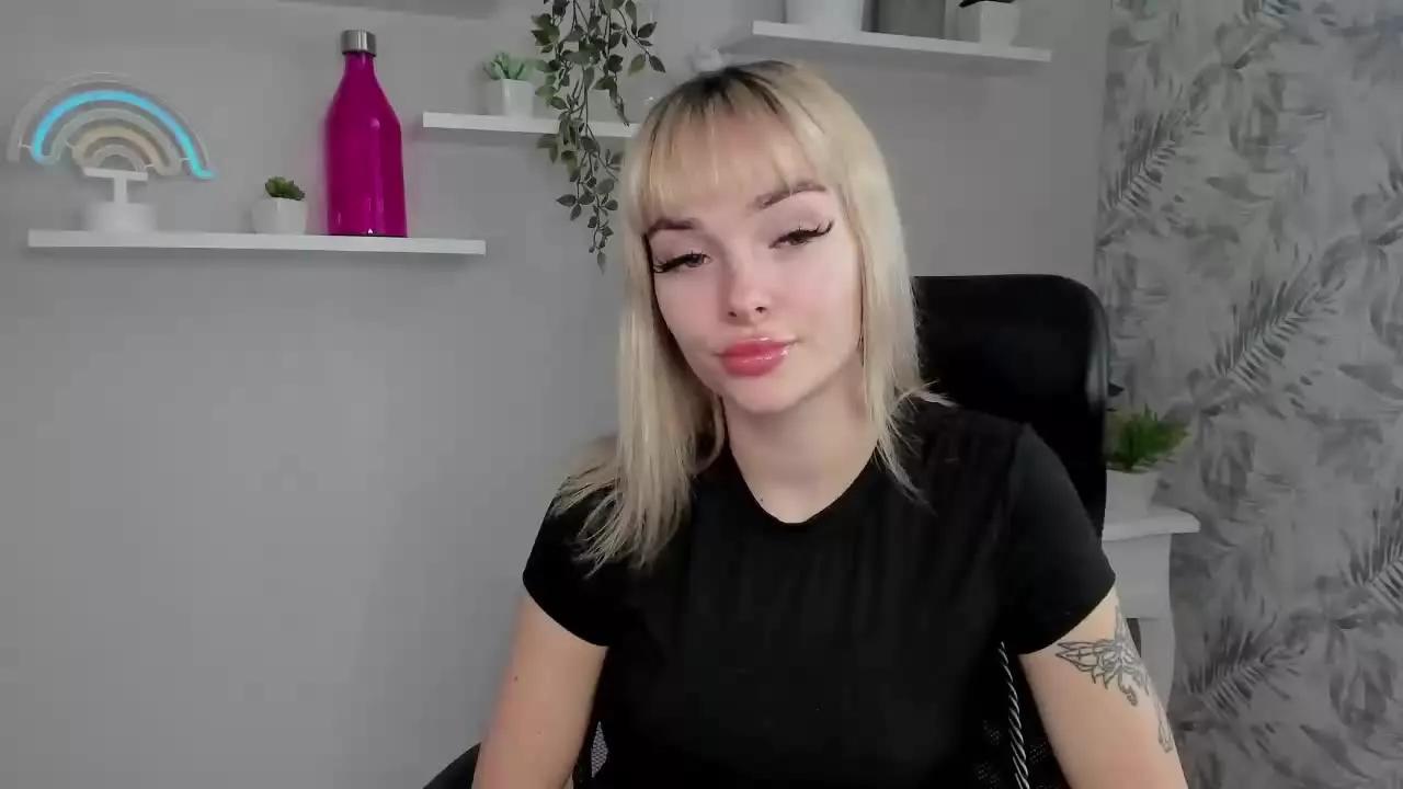 PollyDesire on Streamray 