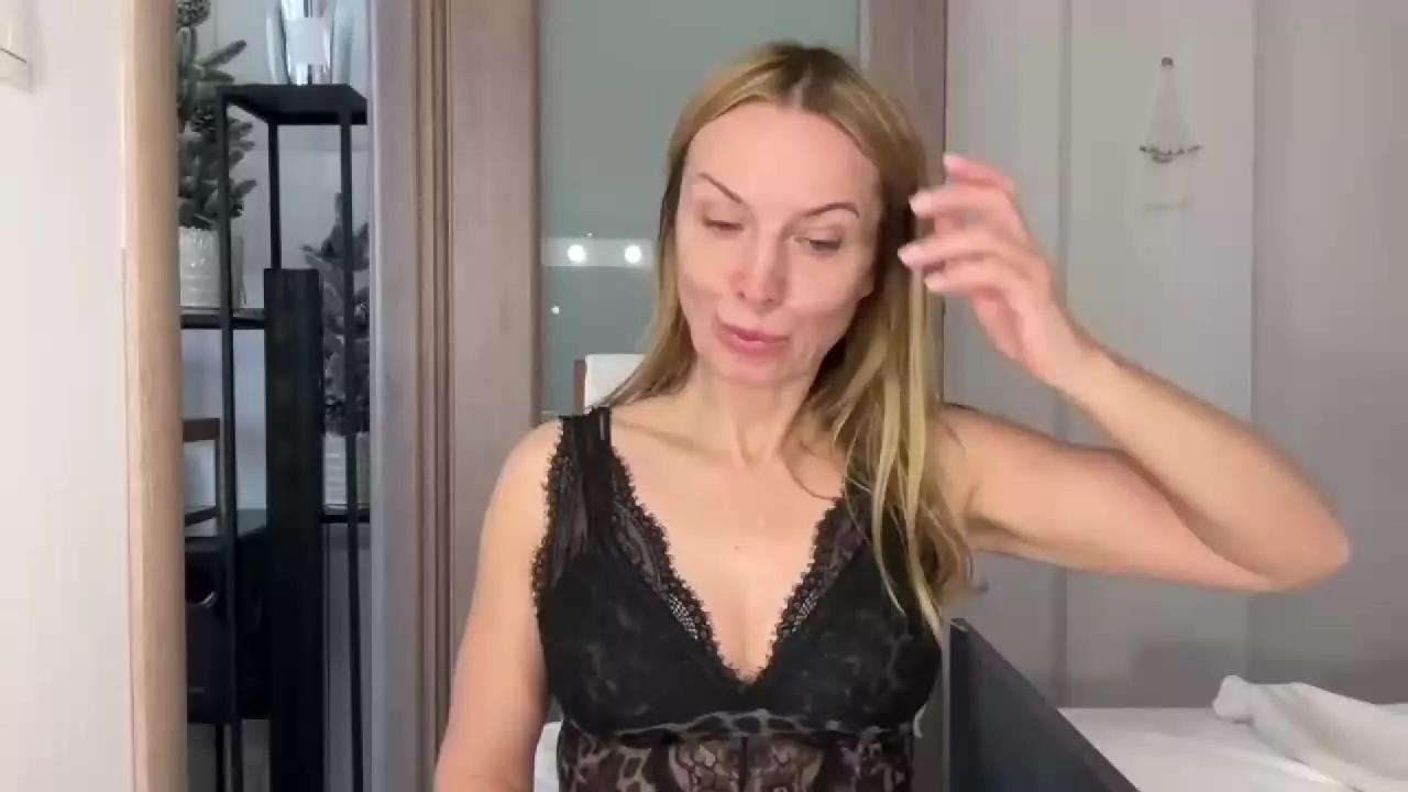 RachelCat on Streamray 