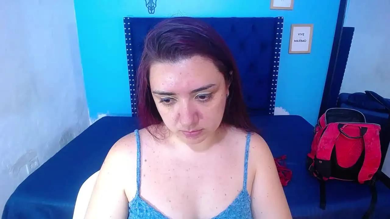 slutty_redhead on Streamray