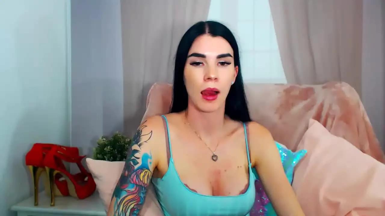 SofiaBrunett on Streamray