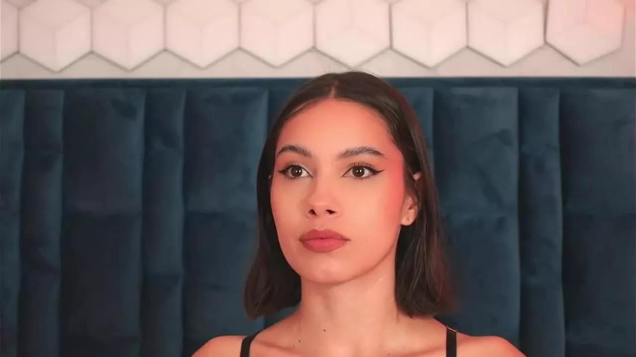SofyBrad on Streamray 