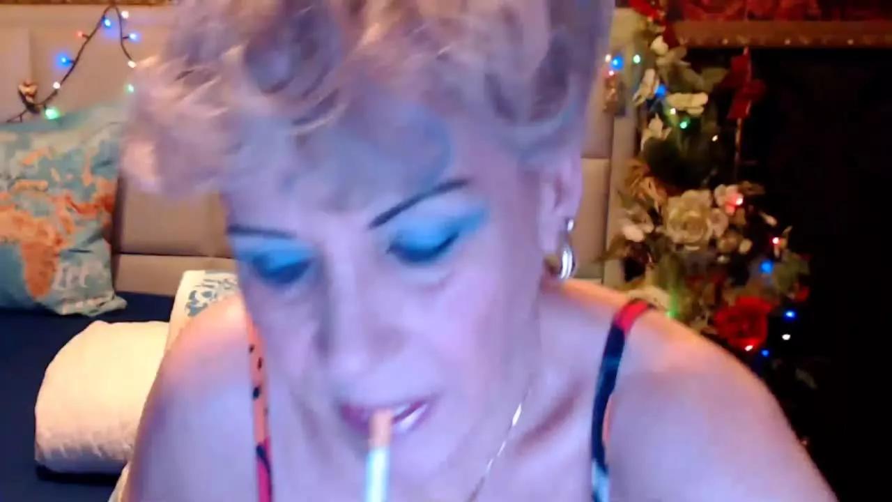 tendergranny on Streamray 