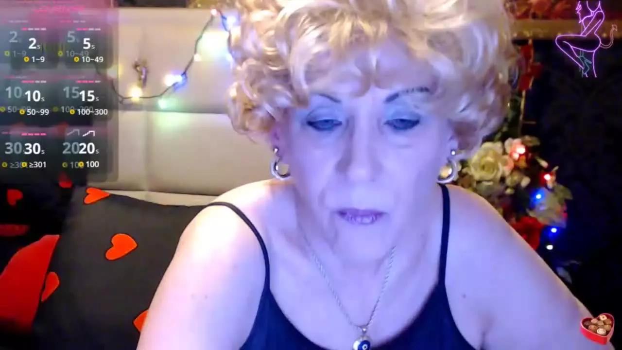 tendergranny on Streamray 
