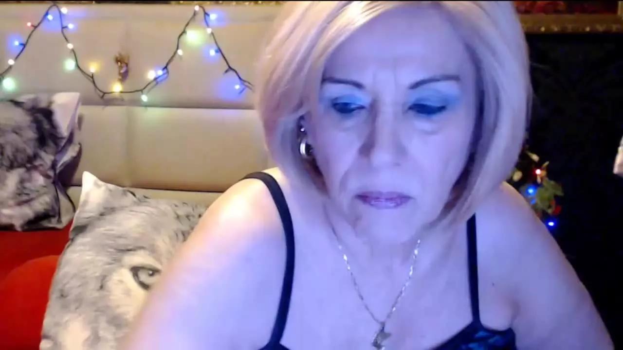 tendergranny on Streamray 