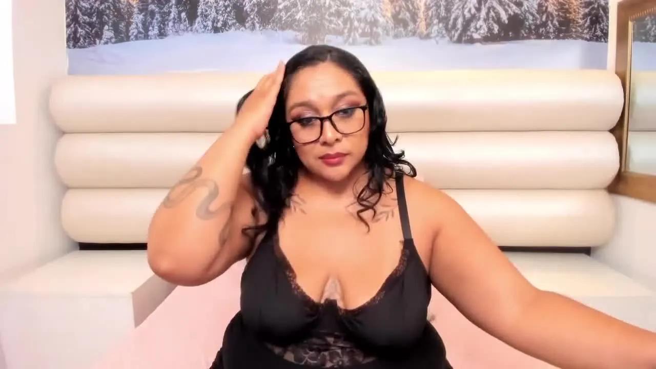 ViickyLee on Streamray 