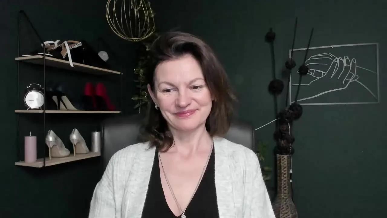 Freechat VivianTasty on Streamray