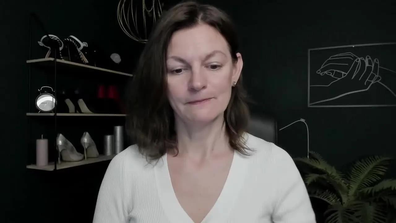 Freechat VivianTasty on Streamray