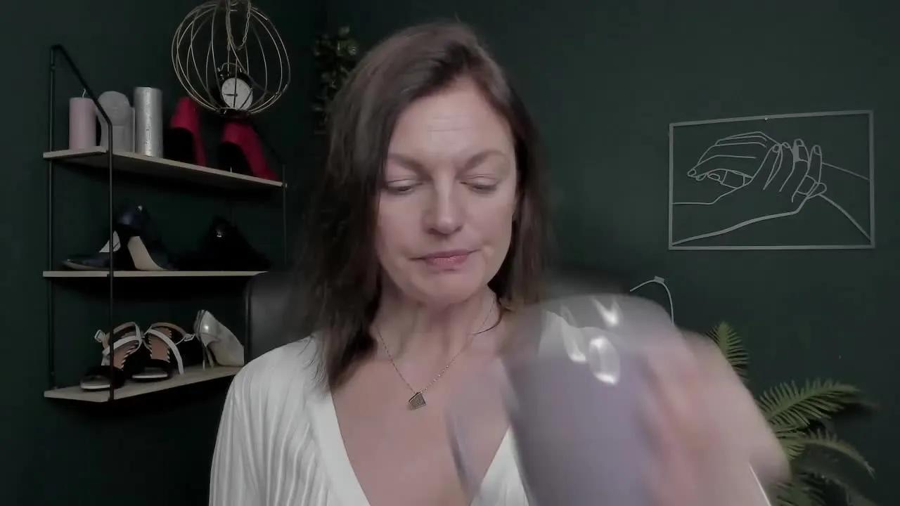 Freechat VivianTasty on Streamray