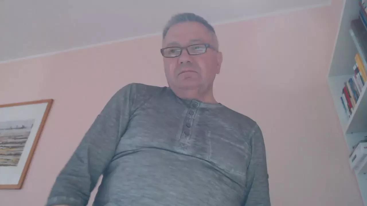 YOU6me on Streamray 
