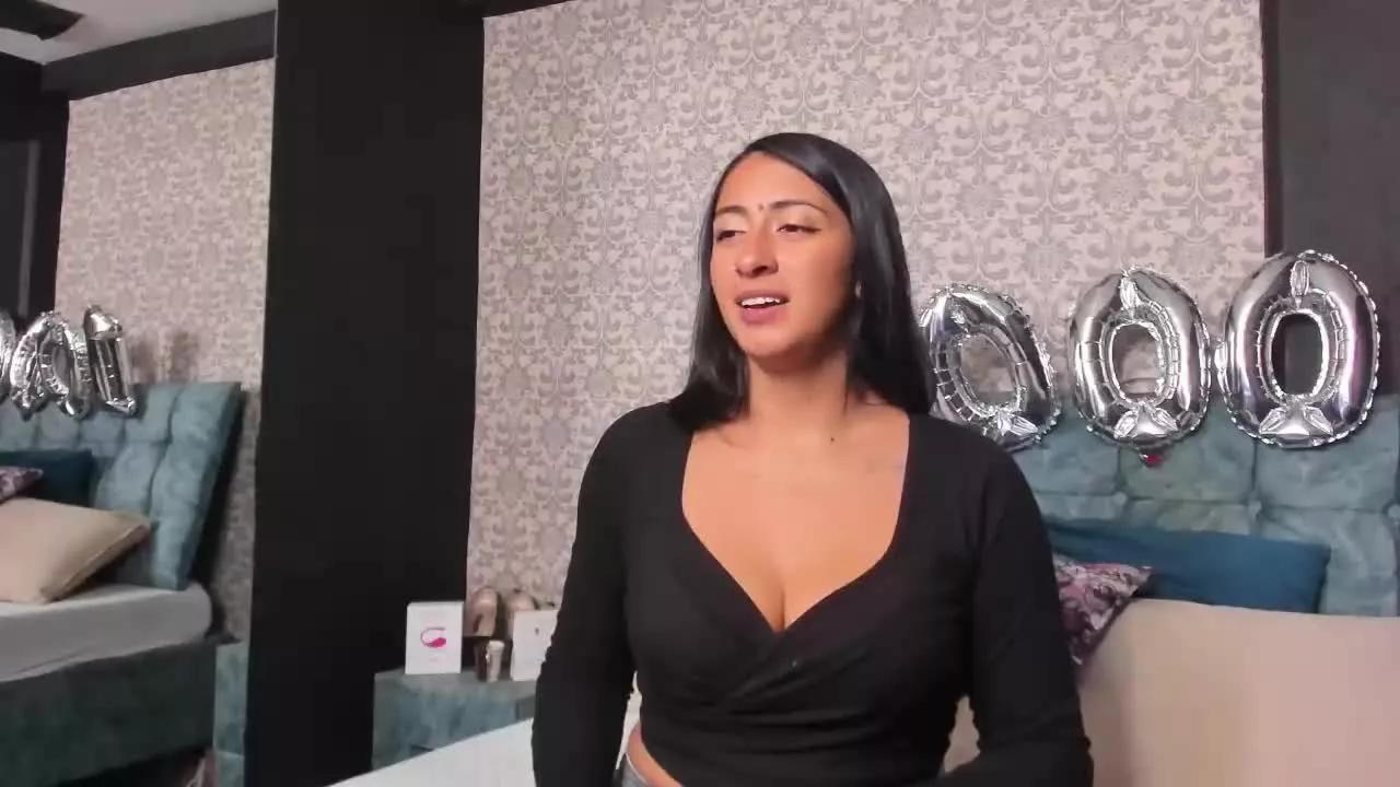 ZaraBennet on Streamray 