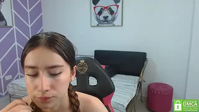 Adhara_Kitten on StripChat