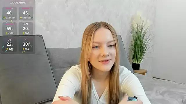 AnettaLovkins on StripChat 