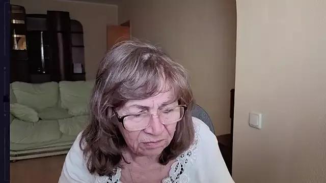 Betty_Brick on StripChat 