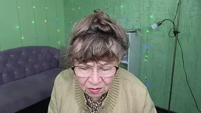 Betty_Brick on StripChat 