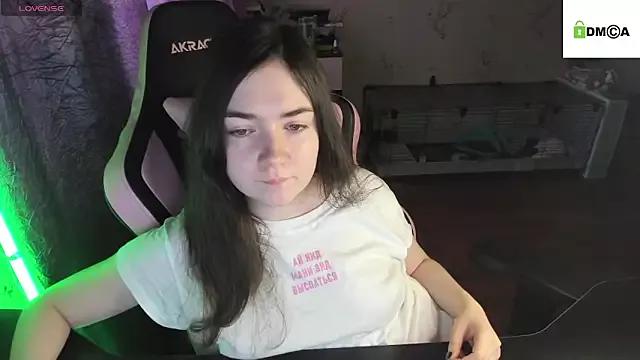 Crazy_forest_fairy on StripChat 