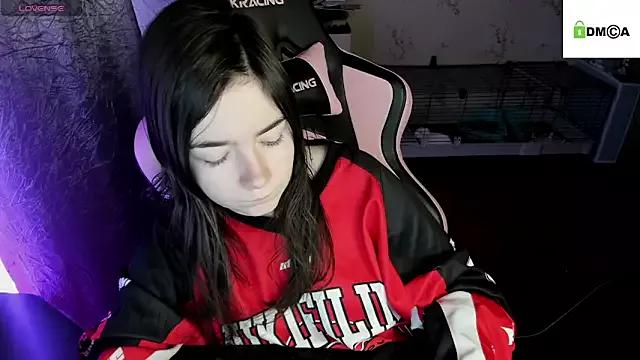 Crazy_forest_fairy on StripChat 