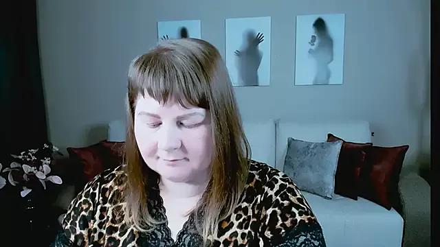 CrystalStar on StripChat 