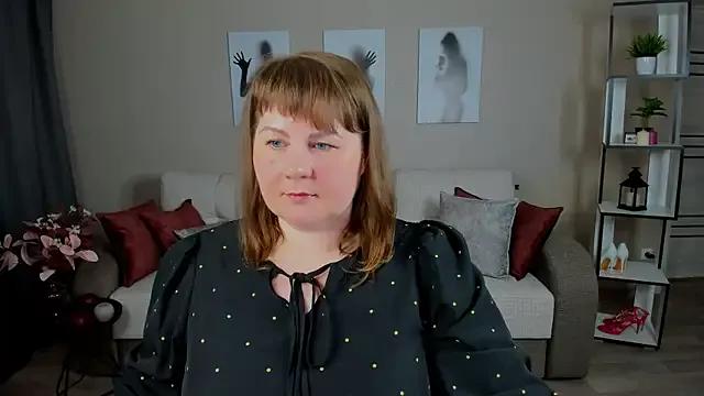 CrystalStar on StripChat 