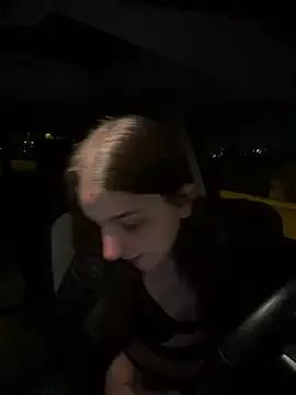 DoriDeluxe66 on StripChat 