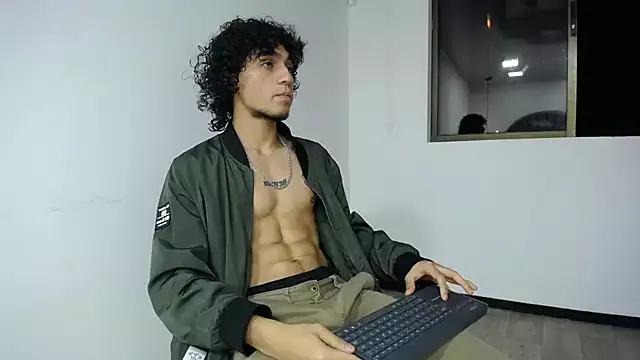 JackesTaylor on StripChat 