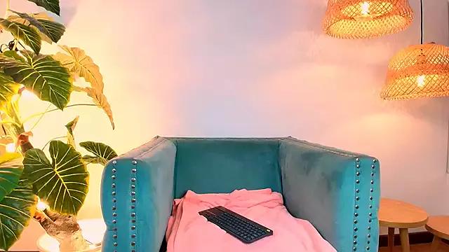 katy_usha on StripChat 