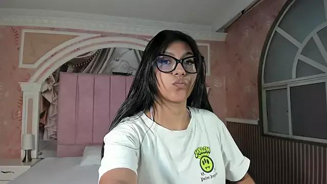 Kittyhanna_ on StripChat 