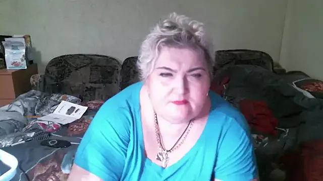 Lana555 on StripChat 