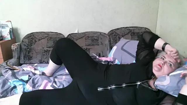 Lana555 on StripChat 