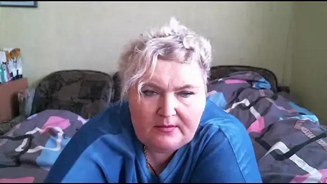Lana555 on StripChat 