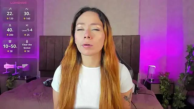 LanaMills_ on StripChat 