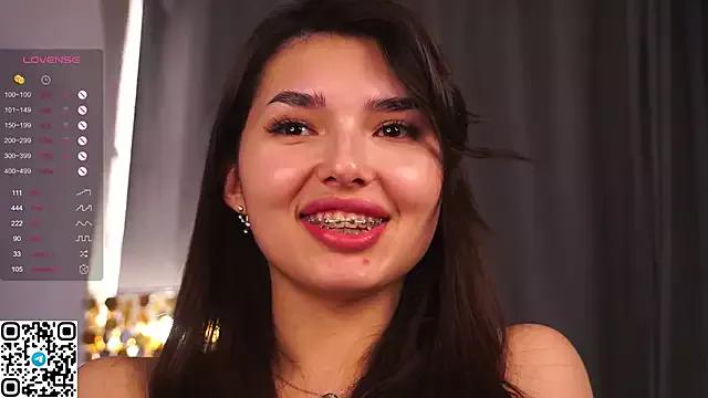 LoraAtcher on StripChat 