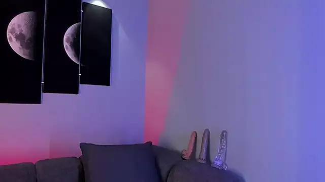 maddy_walker on StripChat 