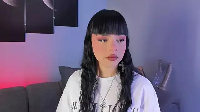 maddy_walker on StripChat 