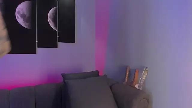 maddy_walker on StripChat 