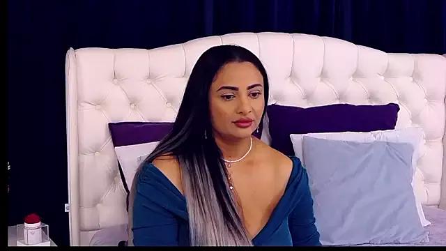 MayaJansen on StripChat 