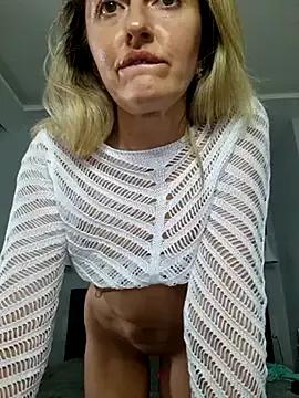 Miss____Mia_ on StripChat 