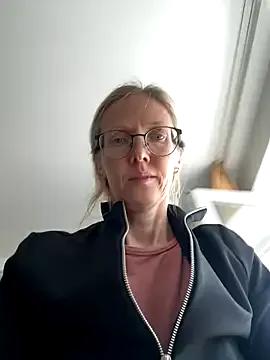 MollyStory on StripChat 