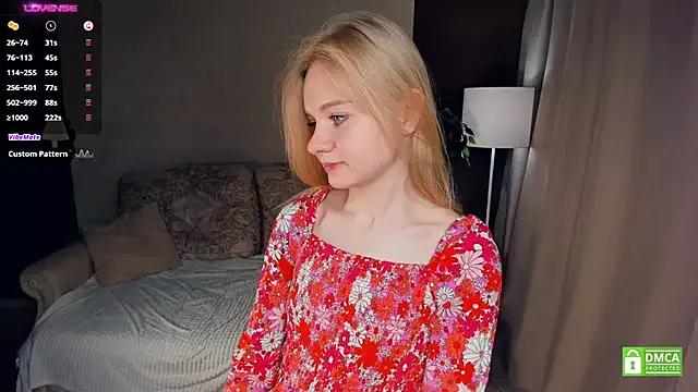 OdelinaFicken on StripChat 