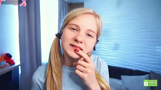 OdelinaFicken on StripChat 