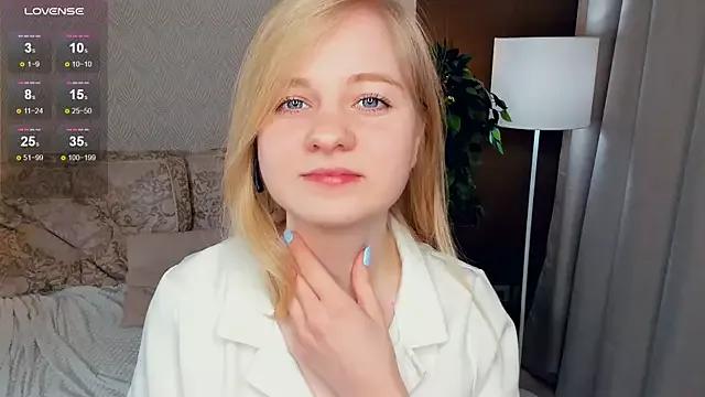 OdelinaFicken on StripChat 