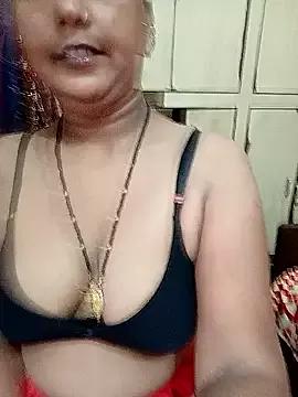 reemacouple007 on StripChat 